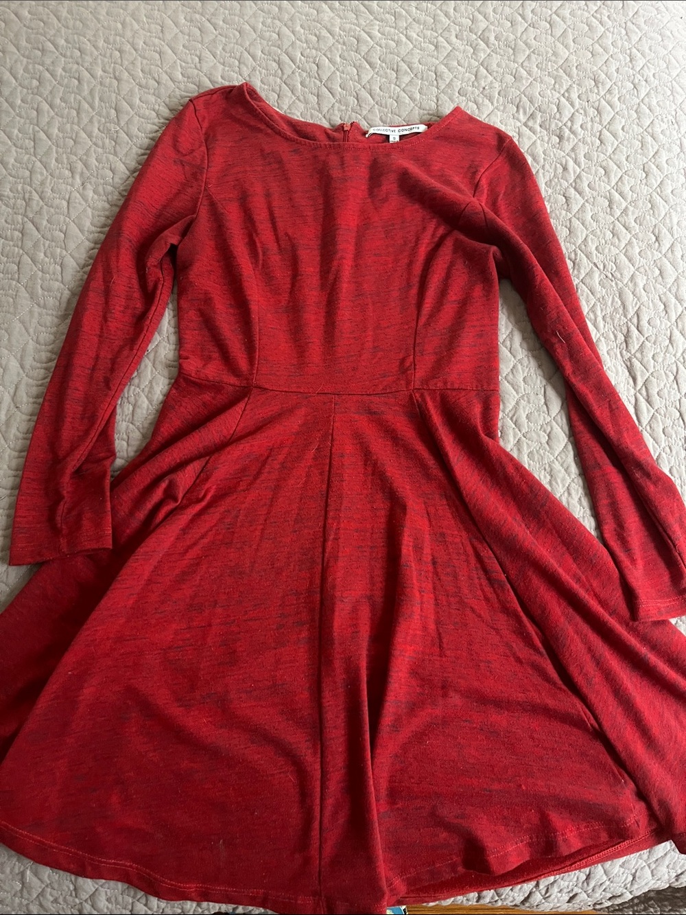 Red Long-Sleeve Casual Skater Dress